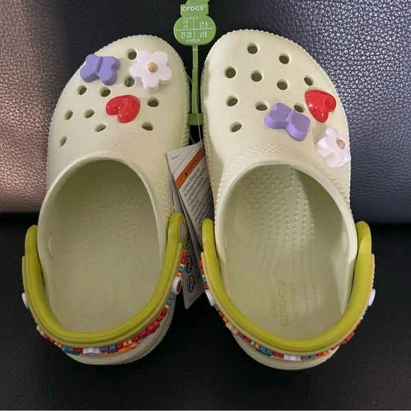 NWT CROCS Toddler 13 Green Clogs Friendship Bracelet Waterproof Charms Spring! - Picture 4 of 7